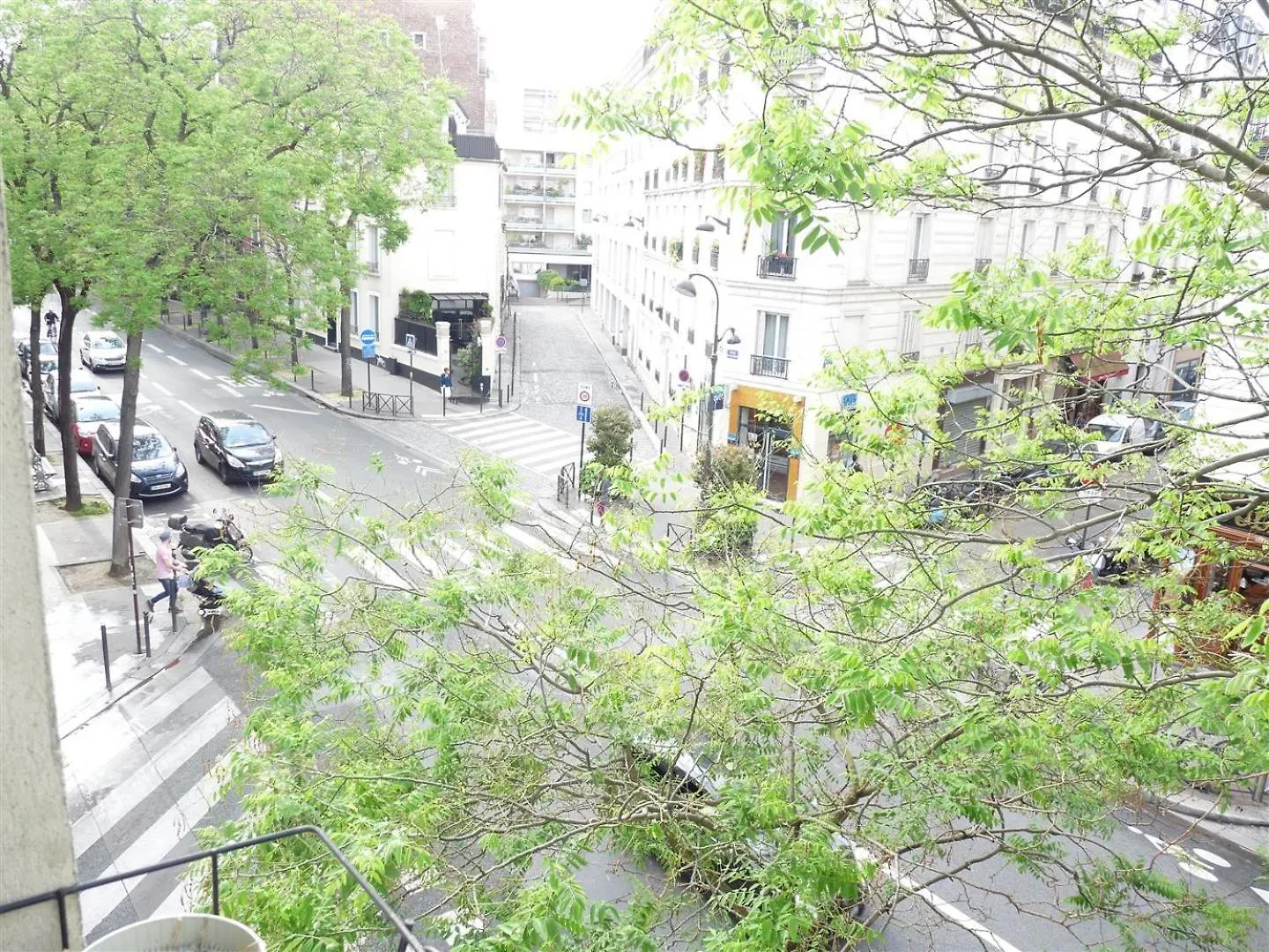 Le Alesia Apartment Paris